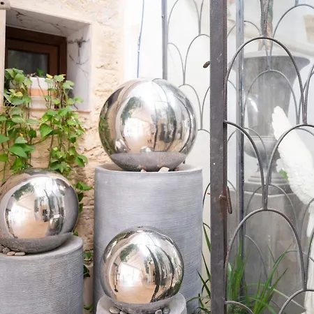 Palazzo Costantini Bed & Breakfast San Donato di Lecce