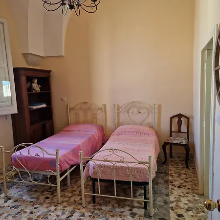 Palazzo Costantini Bed & Breakfast San Donato di Lecce